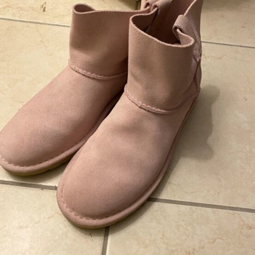 Ugg Australia boots pink like new without fur