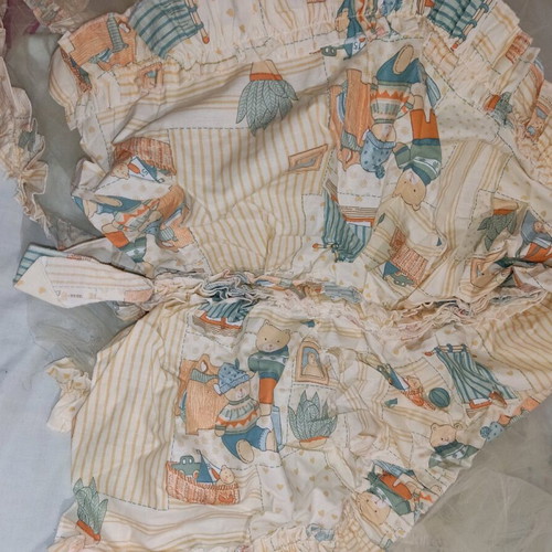 Ira crib set package new