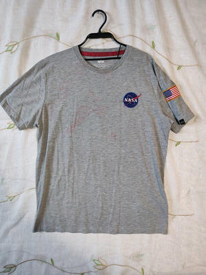 Alpha Industries NASA 100th Space Shuttle Mission T-shirt like new, size XL