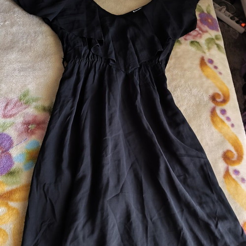 Black dress Freestyle like new with nice bust