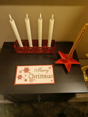 Σετ χριστουγεννιάτικα διακοσμητικά σαν καινούργιο χωρίς κεριά