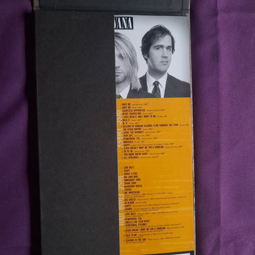 Nirvana With The Lights Out box set 3 CD + 1 DVD like new, rock