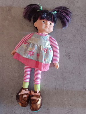 Corolle Collectible Doll "Asiatissa" 2001 like new