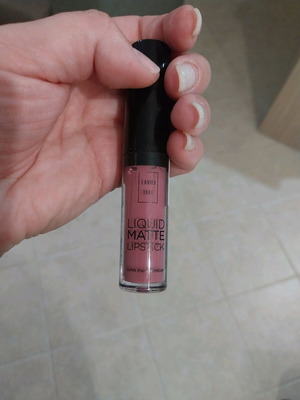 Lavish care liquid matte lipstick new