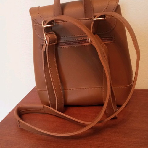 Verde tan backpack bag like new