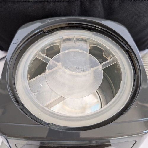 Fisher & Paykel ICON Plus Auto CPAP like new with Eson 2 mask