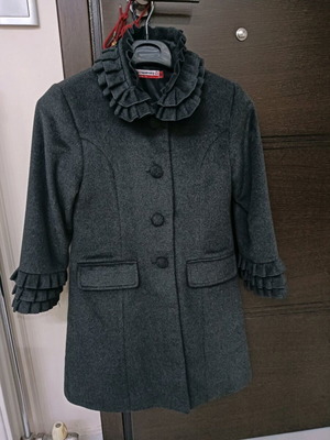 Girls' coat Mini Raxevsky size 8 like new, black and gray