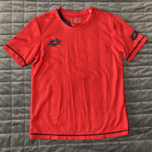 Lotto kids T-shirt red, like new, sizes 116 cm and 122 cm