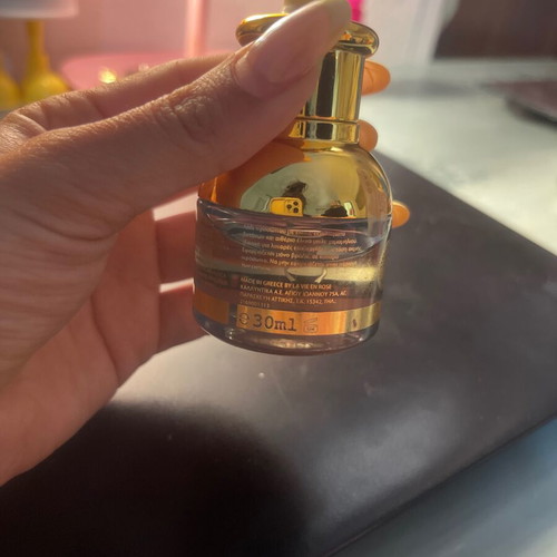 La vie en rose facial oil by Dimitra Katsafadou like new for oily acne-prone skin