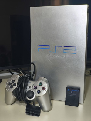 PlayStation 2 Fat Silver SCPH-50004 used, collector's edition