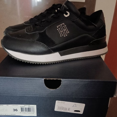 Tommy Hilfiger women's sneakers black like new, size 36