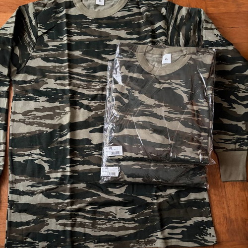 Military men's clothes like new, set with shirts and socks