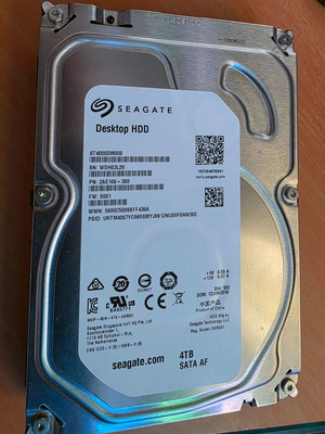 Seagate Desktop 4TB 5900rpm hard drive like new