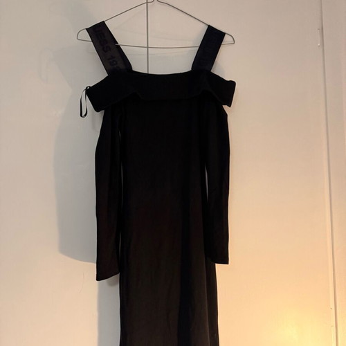 Guess dress new, black, size S