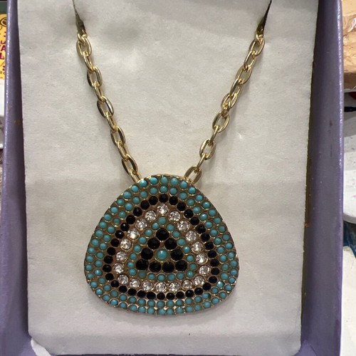 Short necklace new