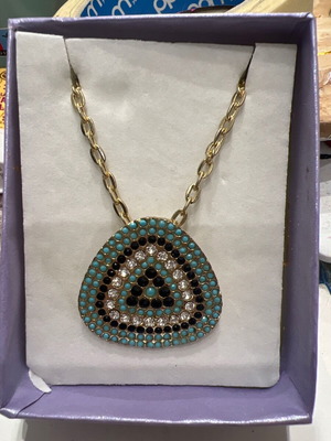 Short necklace new