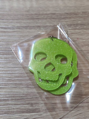 Lime dangle earrings new with glitter