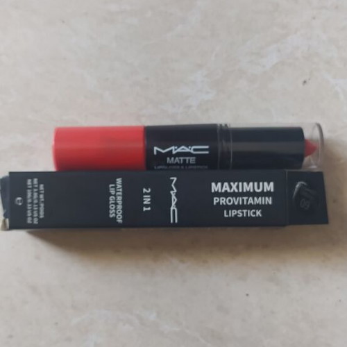 MAC Matte Lipgloss & Lipstick shade 09