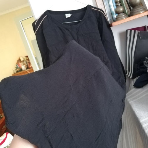 Saint Tropez Medium Black Kaftan Tunic like new, viscose