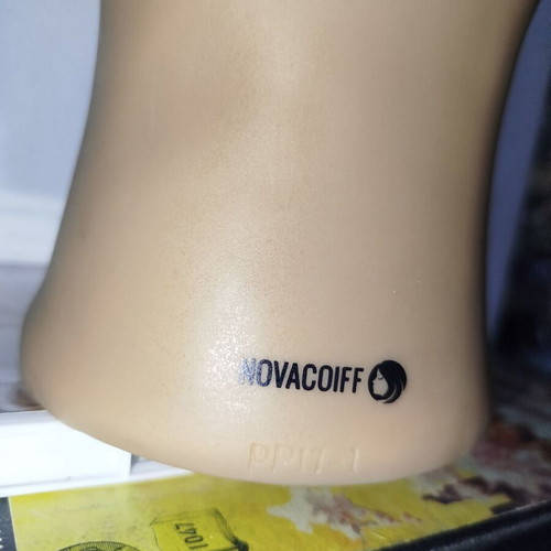 Novacoiff PP17-1 mannequin head used