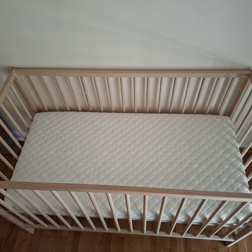 Ikea Singlar Crib with Greco Strom Mattress like new