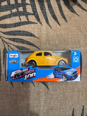 Maisto Classics Fresh Metal 100 Collection Beetle 1300 κίτρινο καινούργιο 1:64