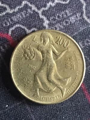 Italy 200 Lire 1981 FAO coin used