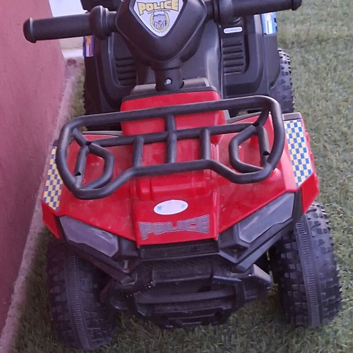 Electric police quad bike 12V, used one month