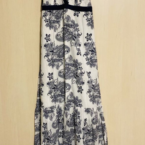 Zara maxi dress like new, white with blue patterns, cotton