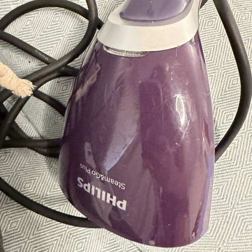Philips Handheld Clothes Steamer 1300W with 70ml Tank, Like New, Purple