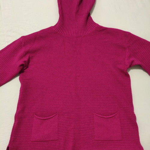 Oversized knitted turtleneck sweater with pockets H&L magenta like new, size M/L