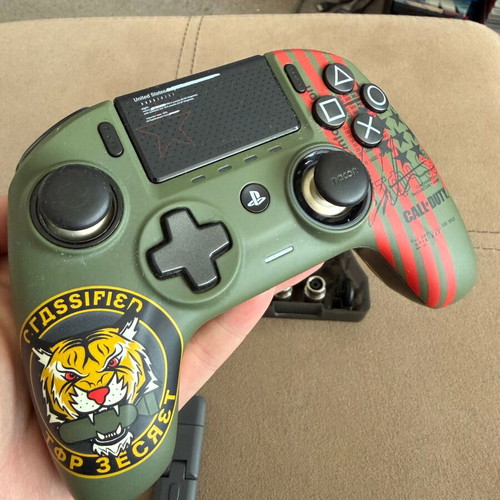 Nacon Revolution Unlimited Pro Controller Call Of Duty Edition used wireless for PS4 PC