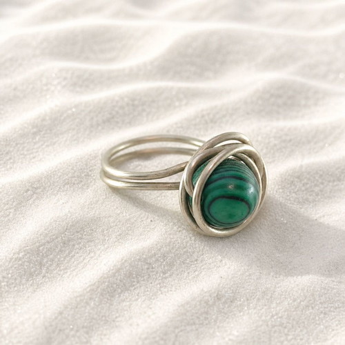 Handmade ring of alpaca and malachite new, green and silver