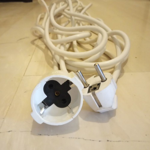 Single extension cord 9.5 meters used without reel