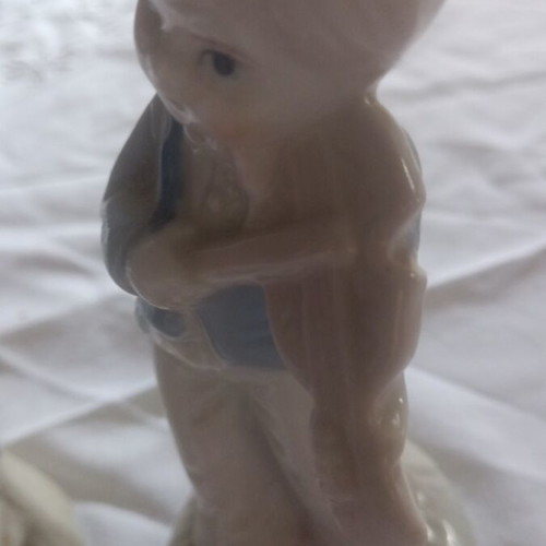 Decorations from New York like new, set of 2 pieces