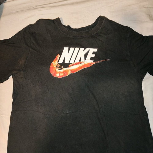 Nike shirt large like new