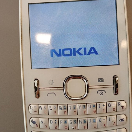 Nokia 201 μεταχειρισμένο, άσπρο Android τηλέφωνο με φορτιστή