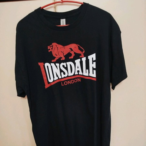 Gildan T-shirt large used, black
