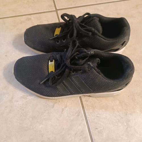 Adidas Torsion athletic shoes like new, black, size 38.5