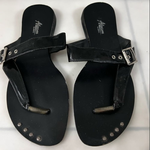 Women's black sandals used, size 40
