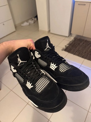 Air Jordan 4 White Thunder sneakers size 45