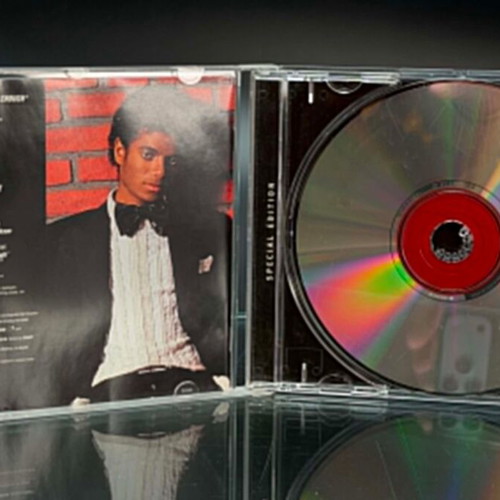 Michael Jackson Off The Wall special edition CD like new