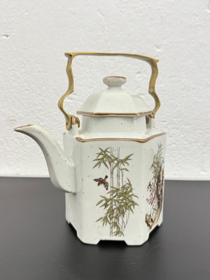 Ιαπωνικό πορσελάνινο τσαγιερό με μπρούτζινη λαβή, 1200 ml
