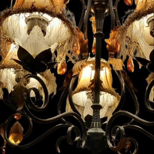 Five-light chandelier used with crystals