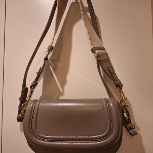 Zara shoulder bag with 2 straps beige and green like new