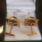 Gold cufflinks used, 18k tiger's eye, total weight 18.4g