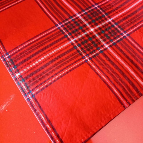 Livarno Home red checkered tablecloth new, stain-resistant 160x128 cm