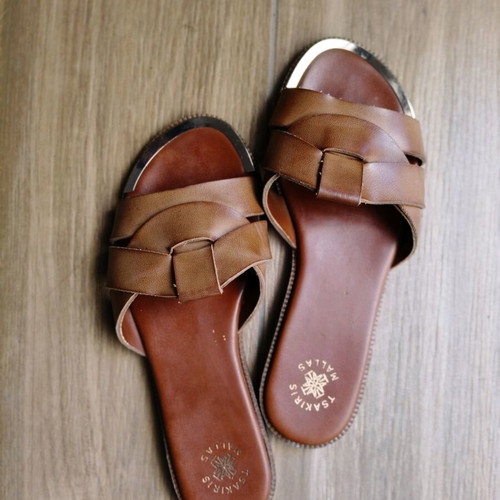 Tsakiris Mallas leather sandal like new with gold detail
