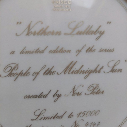 Collectible decorative plate like new by Nori Peter People of the Midnight Sun series