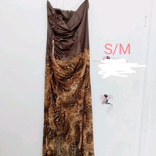 Women's strapless dress like new, size small, evening gown